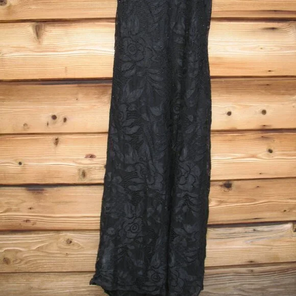 NWT La Femme 31257 Size 00 Black Embellished Lace Gown Dress